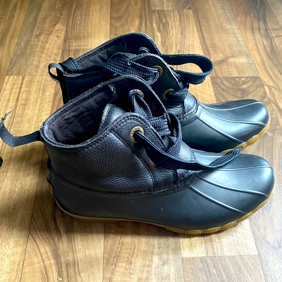 Sperry Shoes - Black Sperry 9 Duck boots